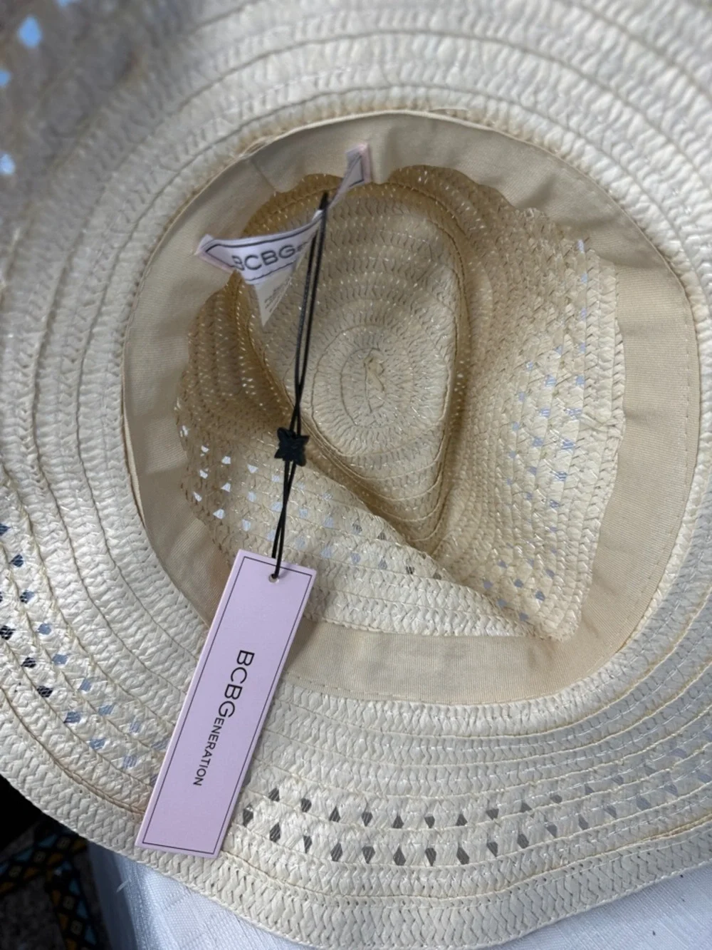 NWT BCBG Breathable Straw Sun Hat in Natural Cream